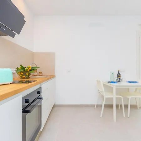 Hugo 1 Apartament